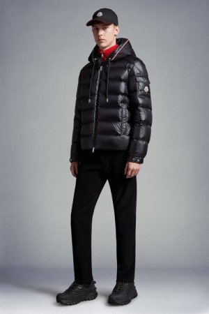 Chamarra Moncler Pavin Hombre Negros | KLCO-32475