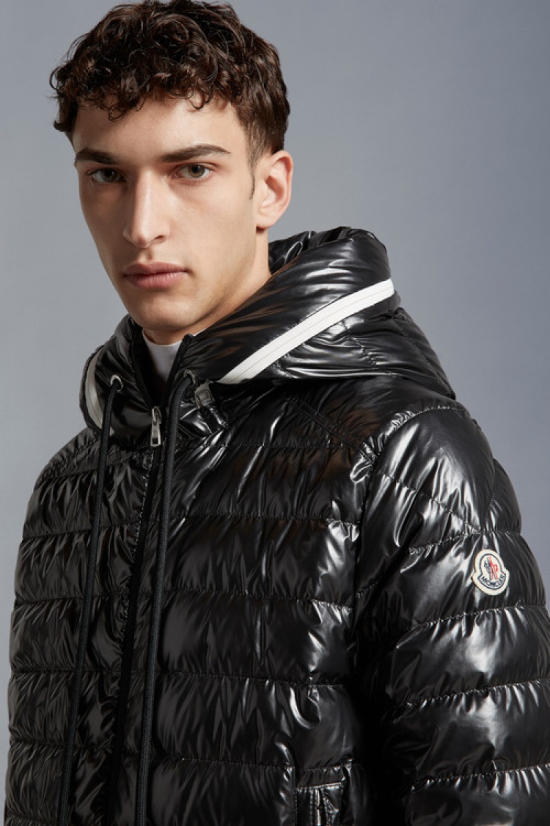 Chamarra Moncler Akinari Hombre Negros | DATX-61750