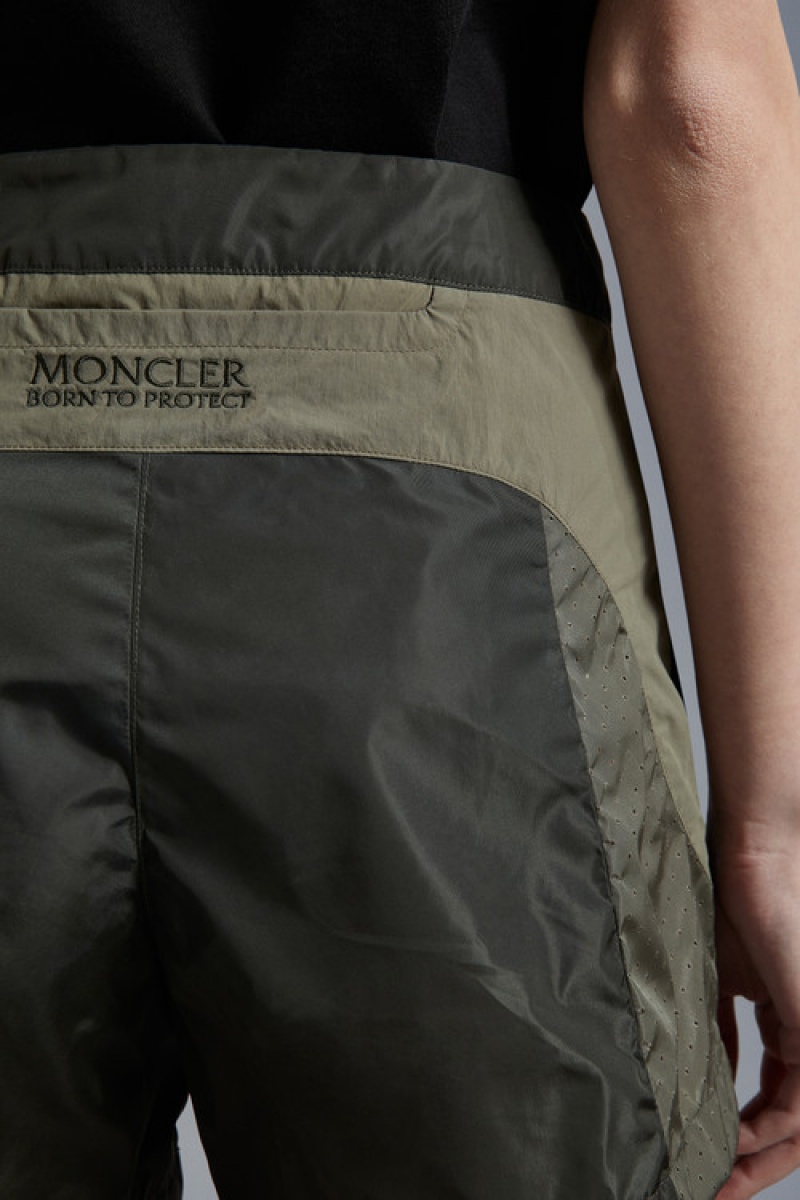 Short Moncler Nylon Mujer Verdes Oscuro | GDIX-28514